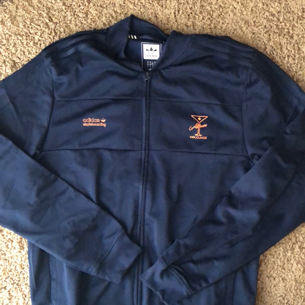 Limited edition Adidas Skateboard jacket & shorts - Picture 2 of 5